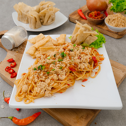 Mie Nyinyir Nyelekit  Ayam