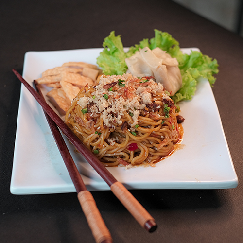 Mie Julit Nyelekit  Ayam